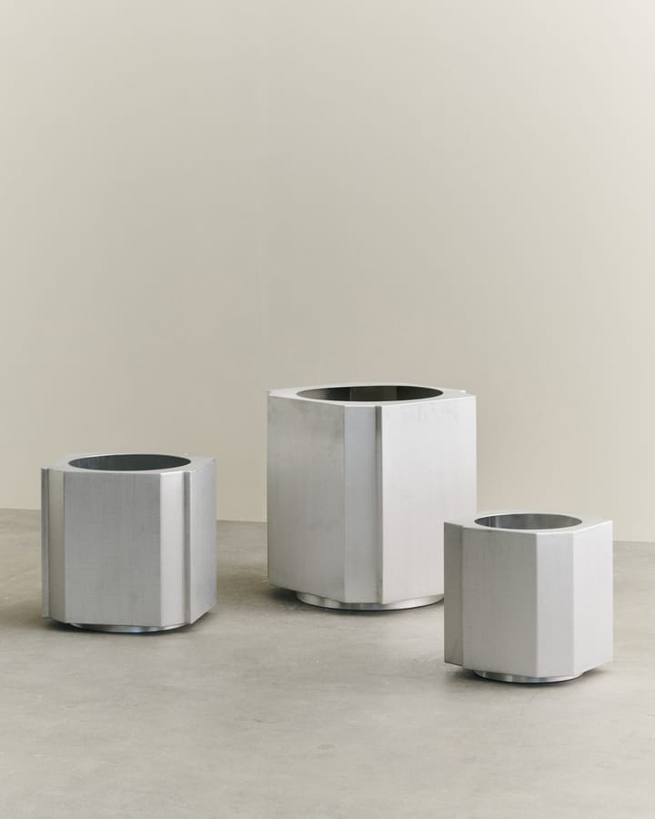 Funki Pot XL 70 cm, Brushed Aluminium Louise Roe