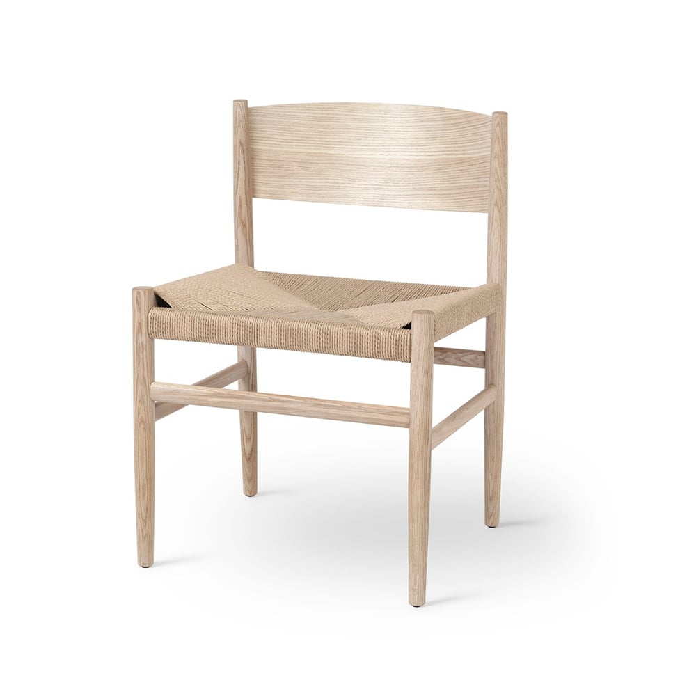 Mater Nestor stool oak matt varnished, natural braided seat