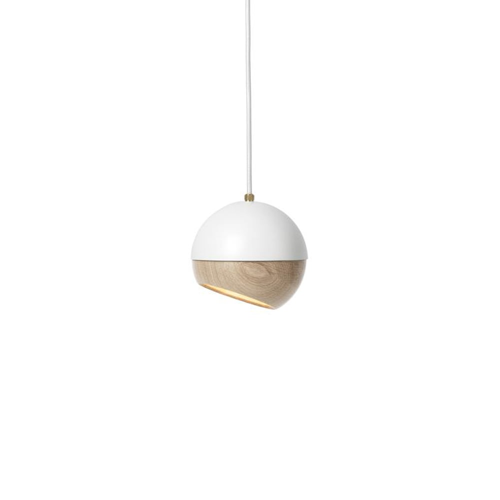 Mater Ray pendant lamp white, medium, oak detail on screen