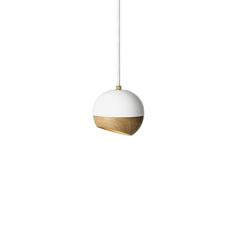 Mater Ray pendant lamp white, small, oak detail on screen