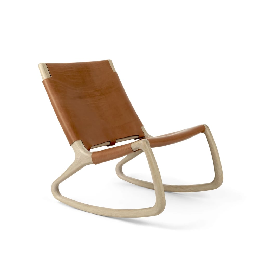 Mater Rocker swinging chair leather whiskey, matt varnished oak stand