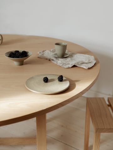 Moebe round dining table Ø140 x73.2 cm - Oak - MOEBE