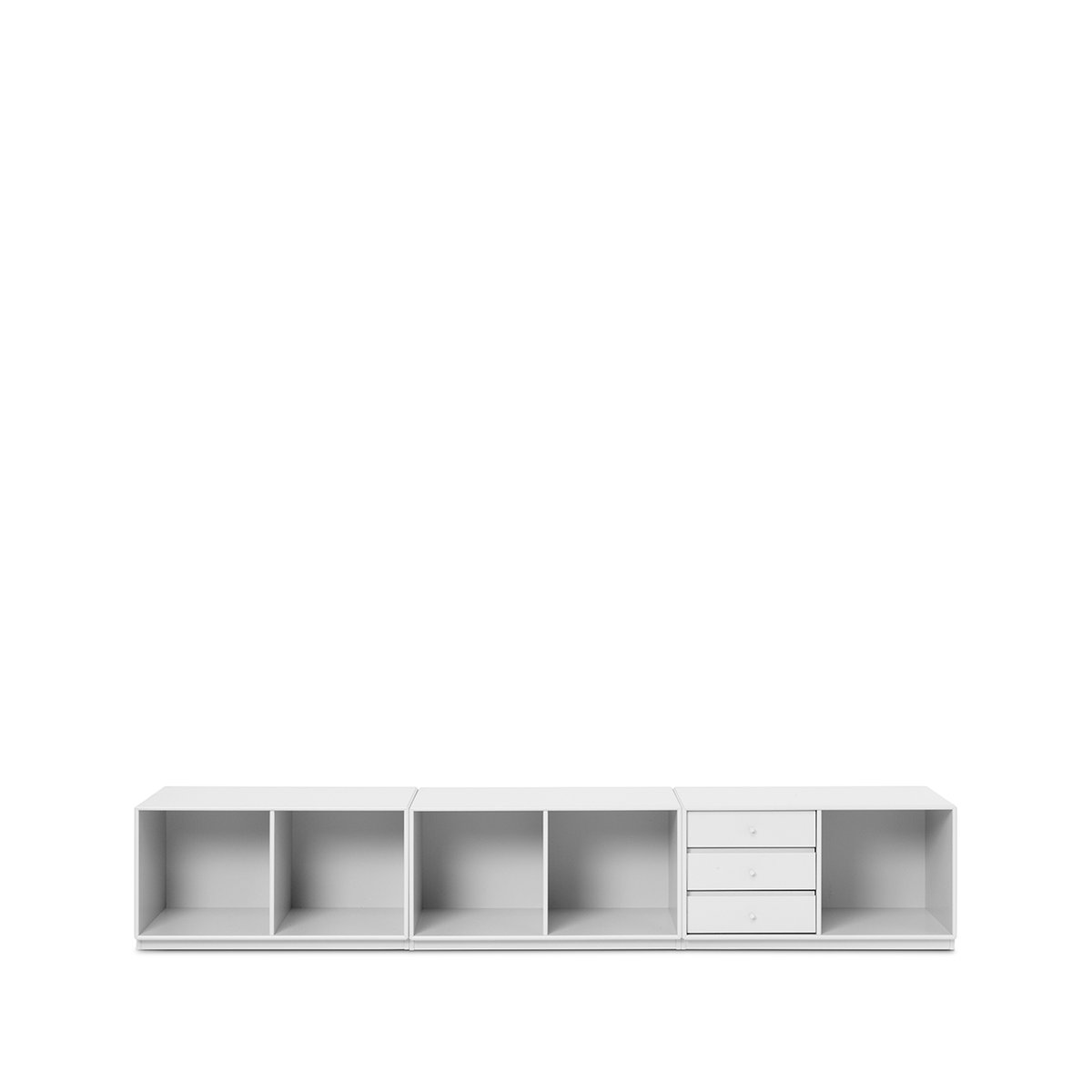 Montana Rest shelf module New white 101 socket. 3 boxes