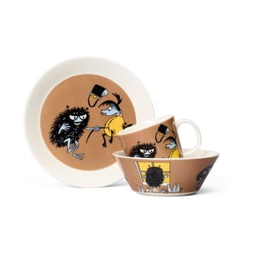 Stinky in action Moomin mug - Brown - Moomin Arabia