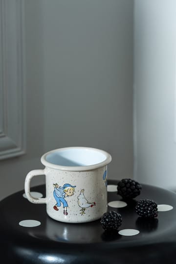 Emil in Lönneberga enamel mug 2.5 dl - Cluck Cluck - Muurla