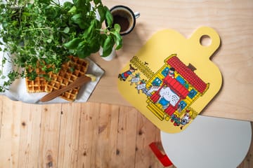 Pippi Chop & Serve cutting board 25x32 cm - Villa Villekulla - Muurla