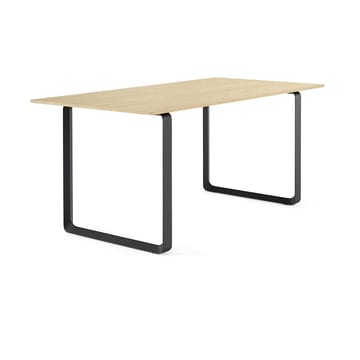 70/70 dining table 170x85 cm - Solid smoked oak-Black - Muuto