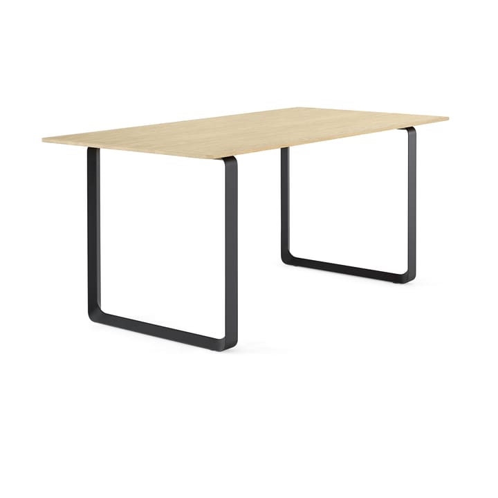 70/70 dining table 170x85 cm - Solid smoked oak-Black - Muuto