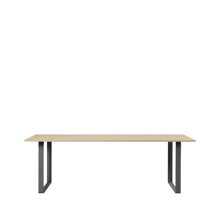 70/70 dining table 225x90 cm - Oak veneer-Plywood-Black - Muuto