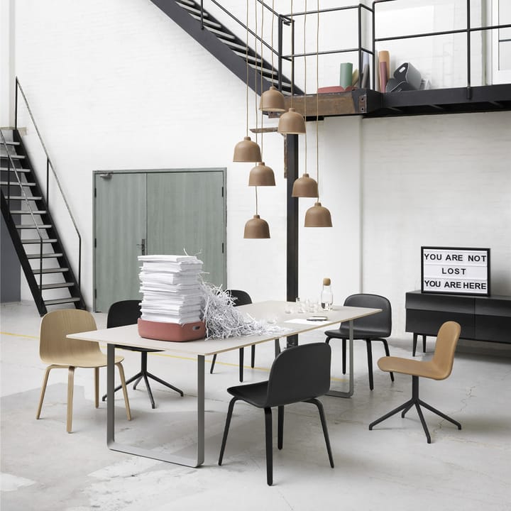 70/70 dining table 255x108 cm - Black linoleum-Plywood-Black - Muuto