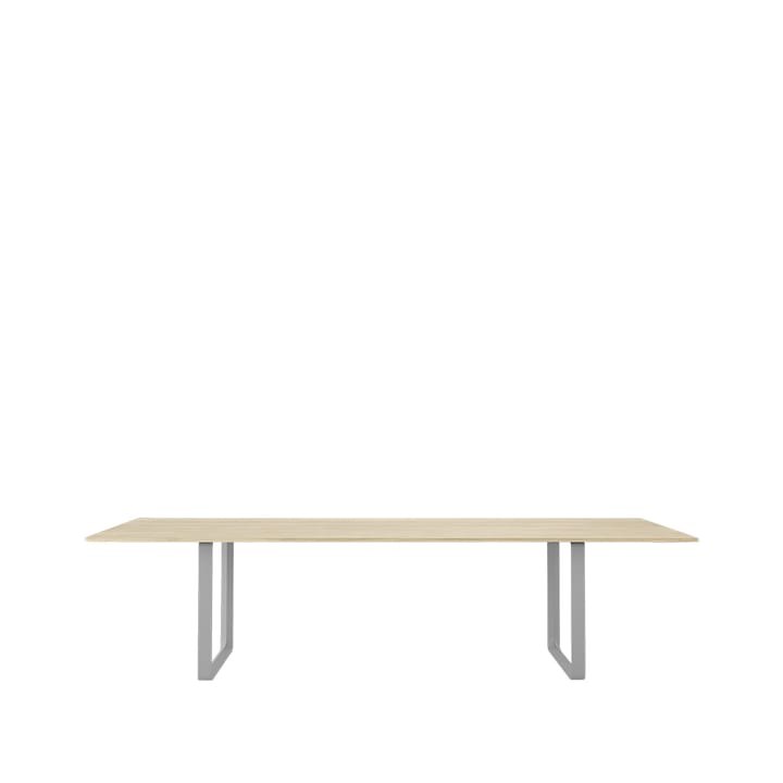 70/70 dining table 295x108 cm - Solid oak-Grey - Muuto