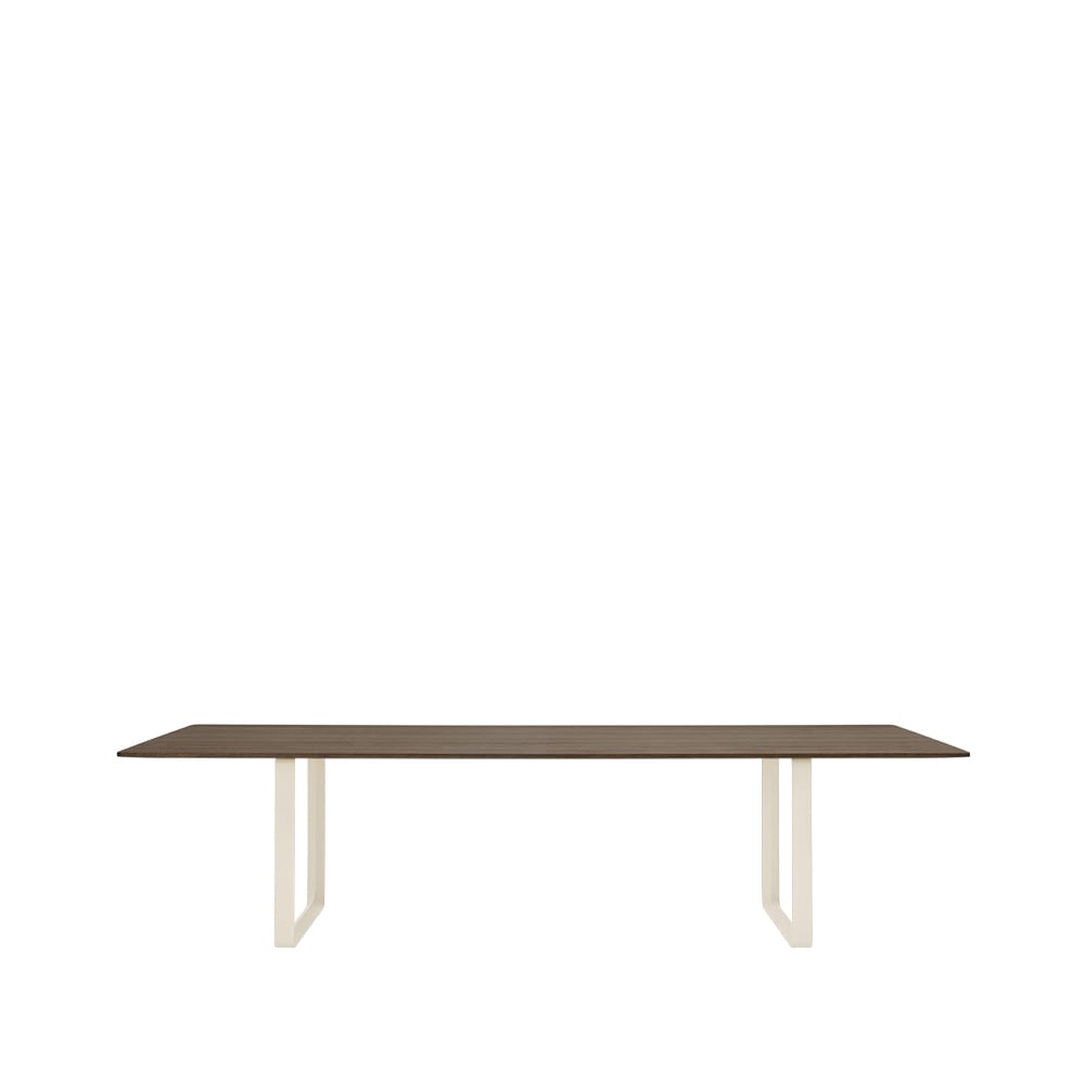 Muuto 70/70 dining table 295x108 cm Solid smked oak-Sand