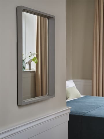 Arced mirror 80x55 cm - Light grey - Muuto