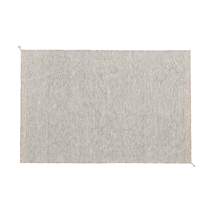 Ply rug 170x240 cm - Black-white - Muuto