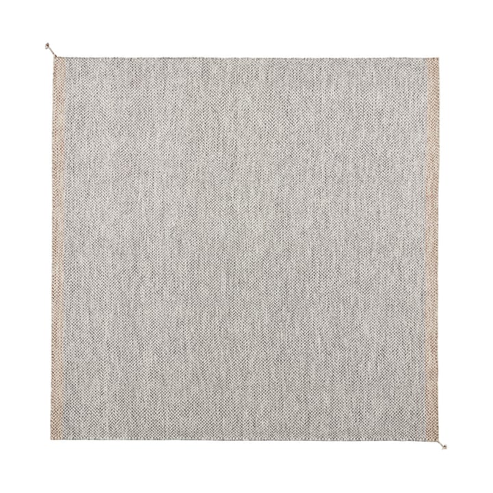 Ply rug 240x240 cm - Black-white - Muuto