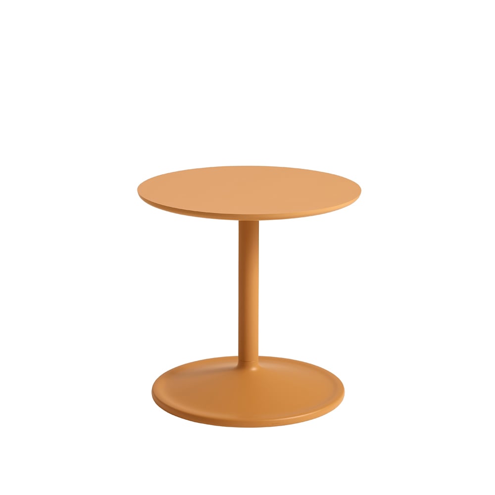 Muuto Soft side table Ø41cm Orange laminate H: 40 cm