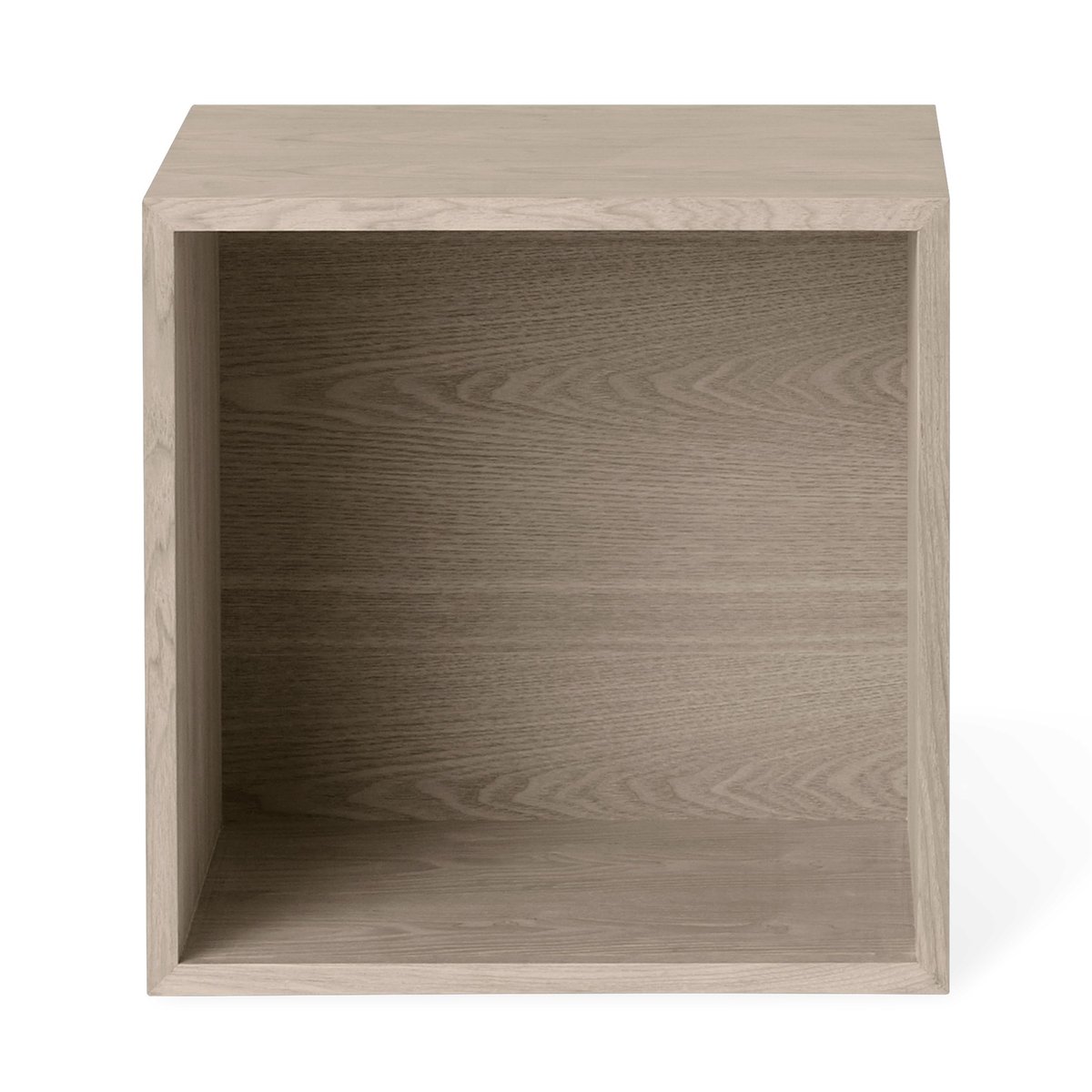 Muuto Stacked 2.0 shelving with back plate, medium oak