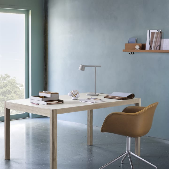 Workshop dining table, Black linoleum-Black 140x92 cm Muuto