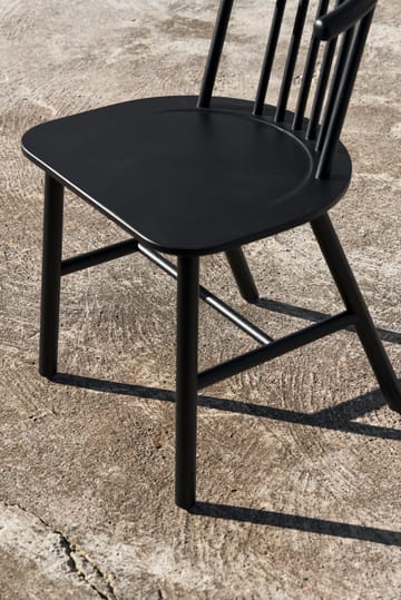 VIOR dining chair - Black lacquered oak - NJRD