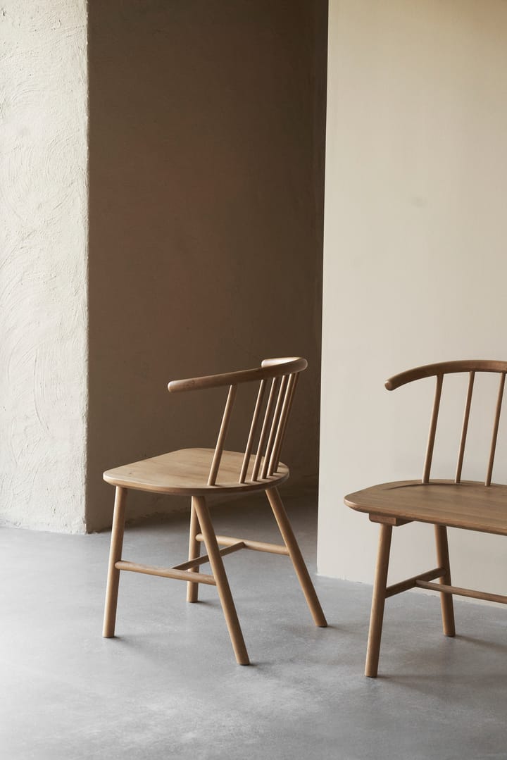 VIOR dining chair, Lacquered oak NJRD