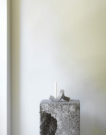 Crooked candle holder 1 - Warm grey - Normann Copenhagen