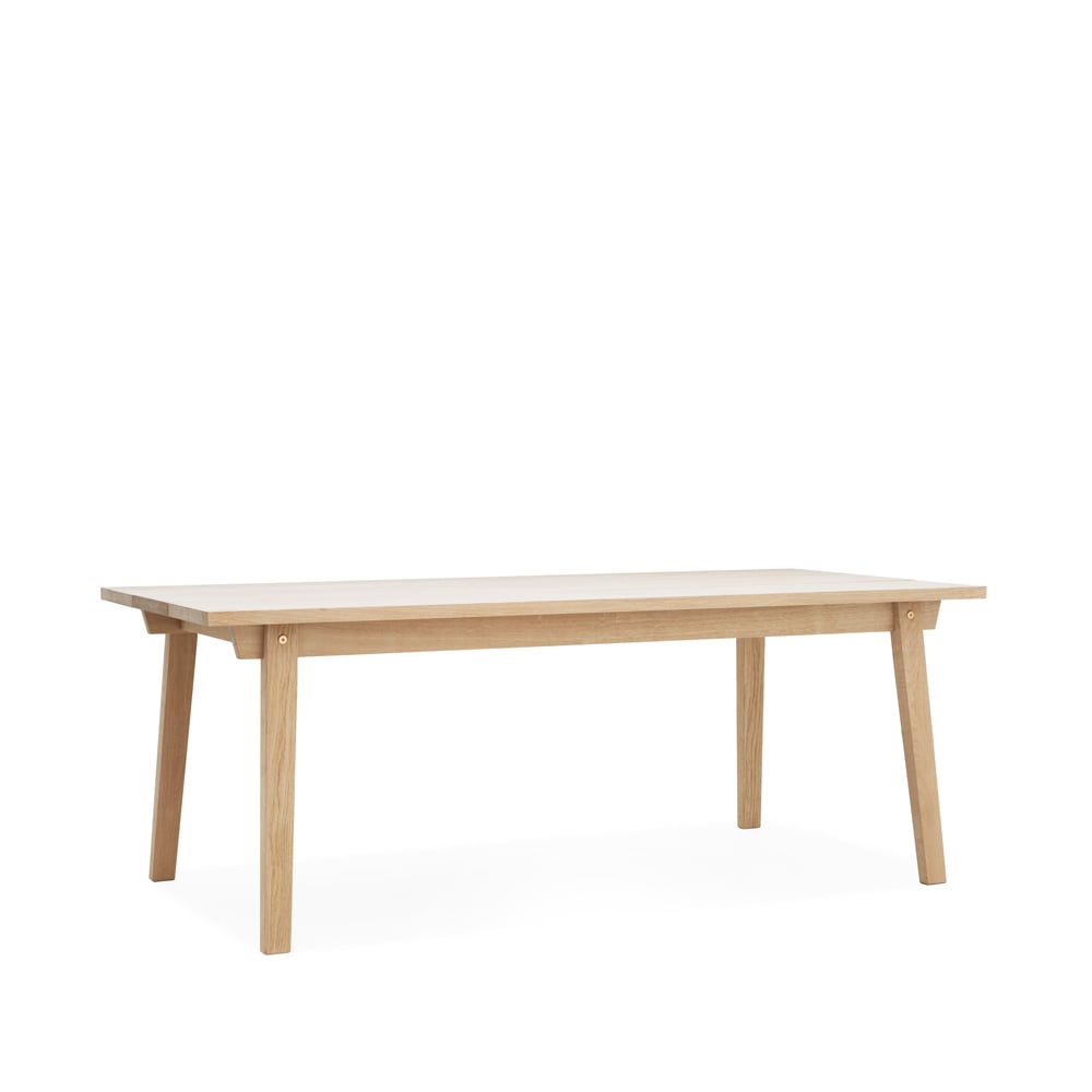 Normann Copenhagen Slice dining table Oak soap. 3-disks