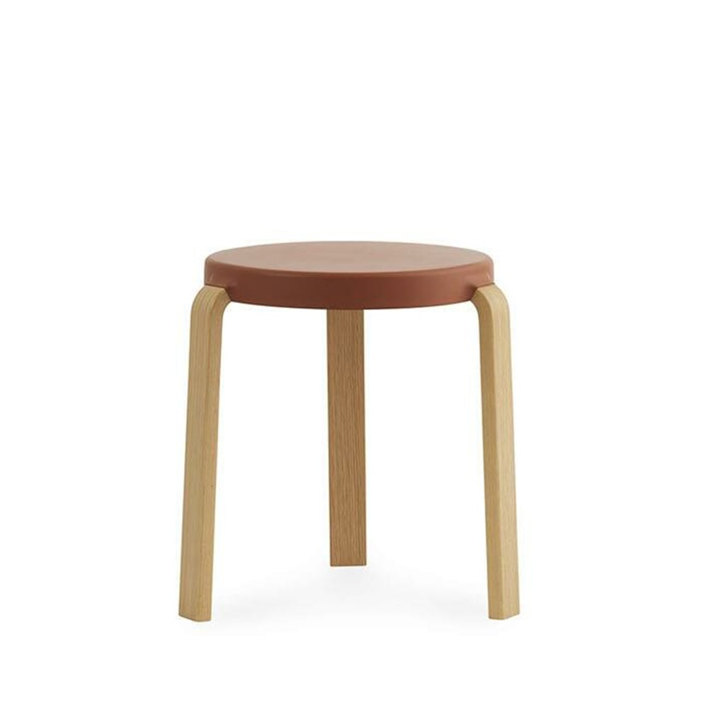 Normann Copenhagen Tap stool Caramel, oak legs