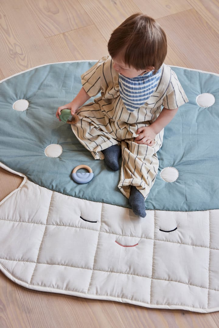 Mushroom quilted blanket, Off-white-Pale blue OYOY