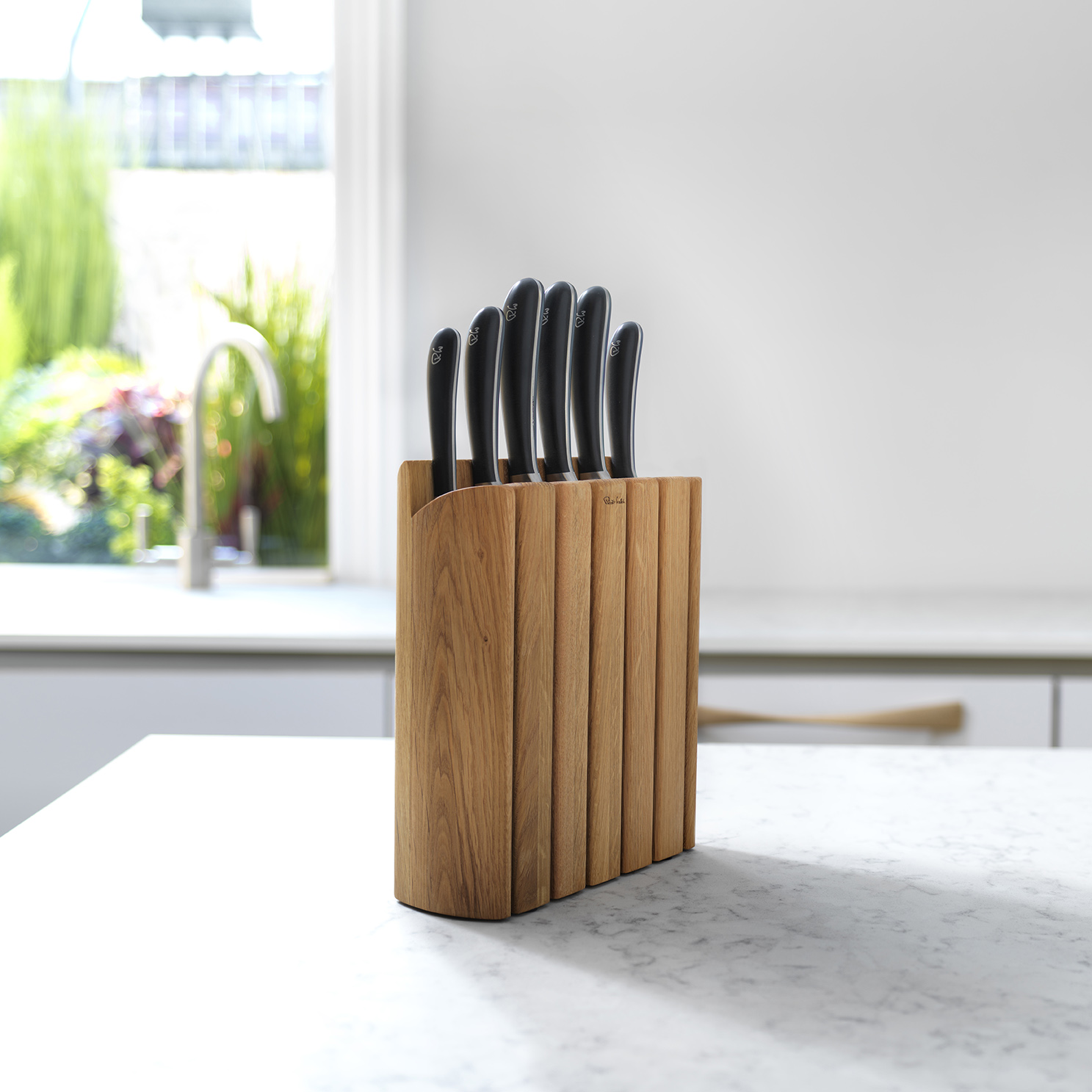 Signature Prism Oak Knife Block Set, Includes Classic Chopping Board and  Sharpener