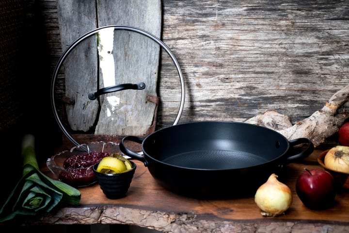 Satake saucepan in lightweight cast iron with glass lid, 26 cm Satake