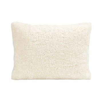 Shepherd Lina sheep skin cushion 40 x 30 cm - creme - Shepherd of Sweden