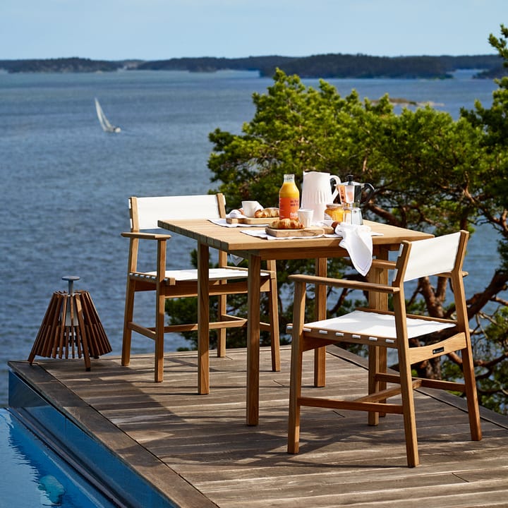 Djurö dining table round Ø110 cm, Teak Skargaarden