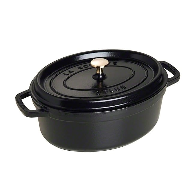 Staub oval casserole dish 4.2 l from STAUB - NordicNest.com