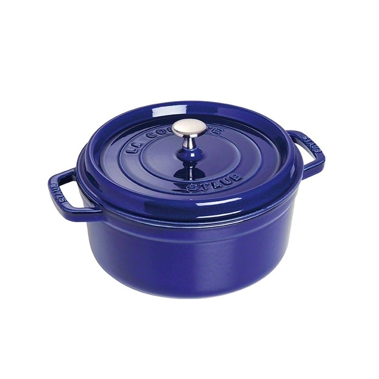 STAUB Staub round casserole dish. Three layers of enamel 5.2 l dark blue