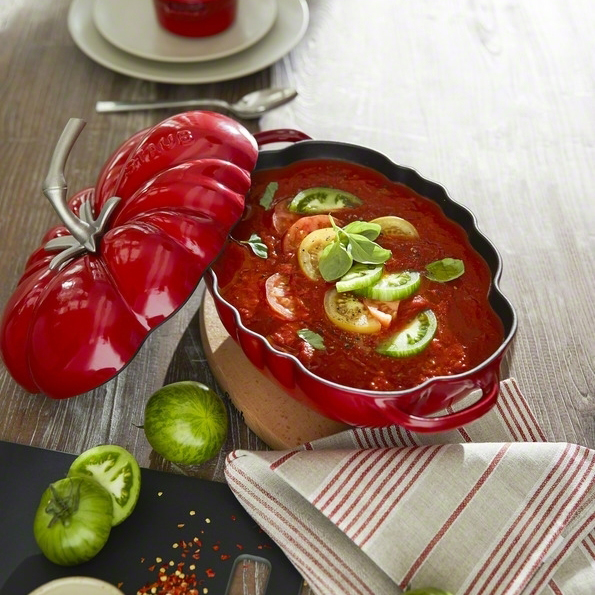 Limited Edition Casserole Tomato 2,5L Ø25cm, Red - Staub @ RoyalDesign