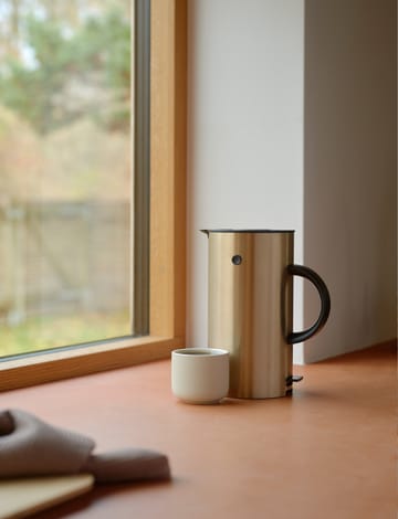 EM77 kettle (EU) 1.5 L - Brushed Brass - Stelton