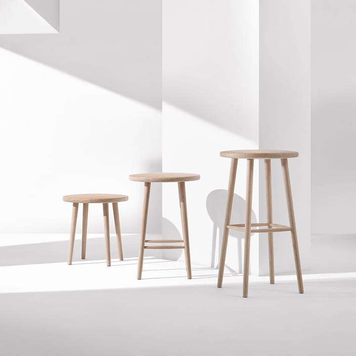 Miss Button stool, Oak natural oil. low Stolab