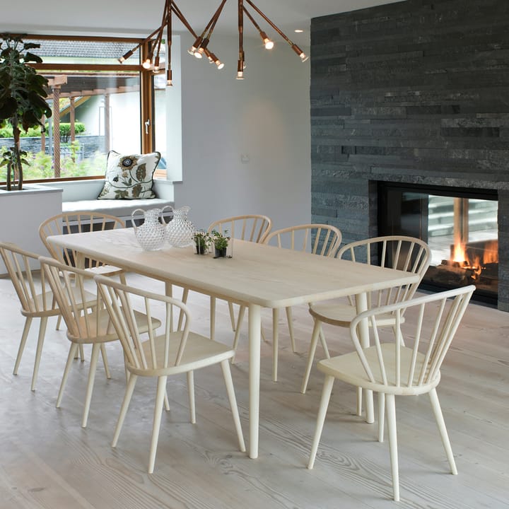 Miss Holly dining table. 175x100 cm, Birch light matt lacquer. 1 insert Stolab