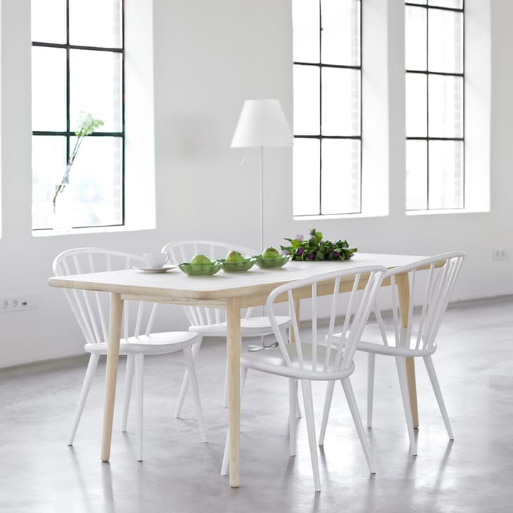 Miss Holly dining table. 175x82 cm, Oak light matt lacquer Stolab