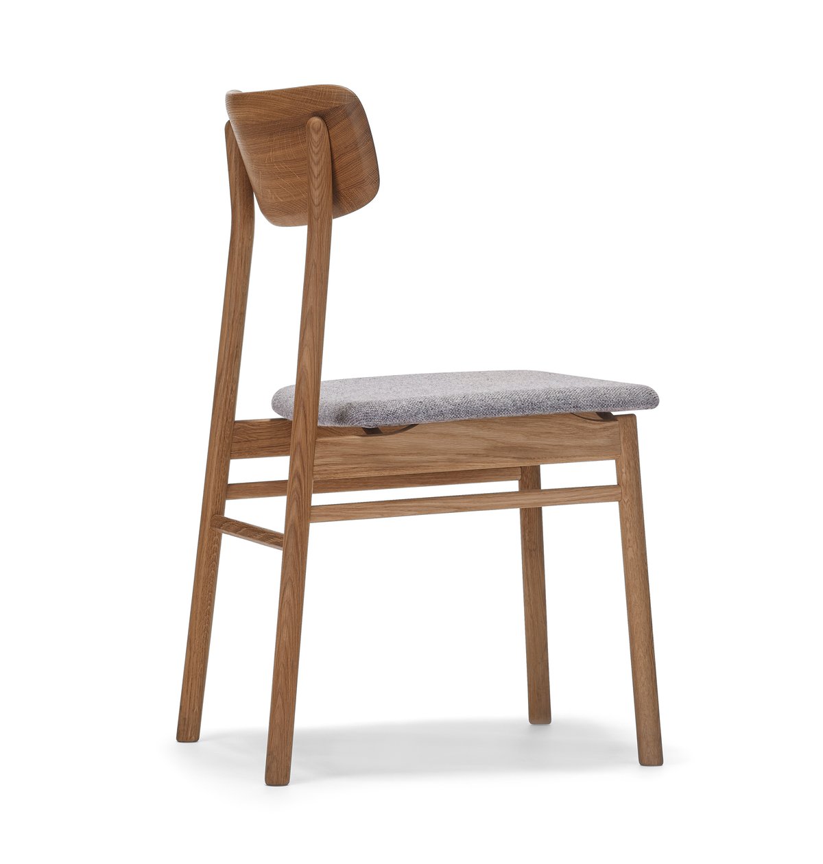 Stolab Prima Vista chair oiled oak Textile hallingdal 65-130 grey