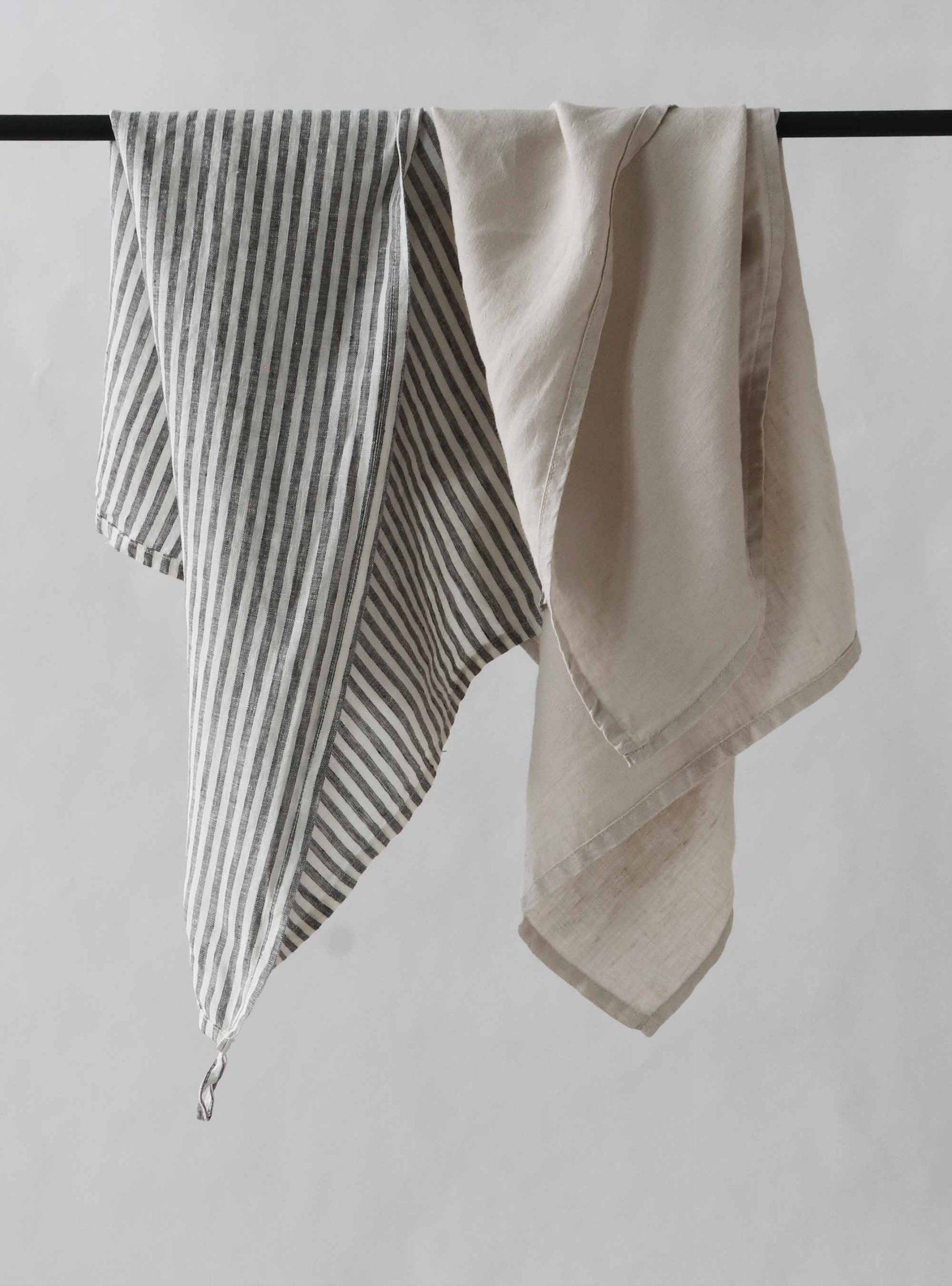 Rörstrand Swedish Grace Tea Towel 47x70 cm Stone (Dark Grey) - Kitchen Towels Linen Stone (Dark Grey) - 1027339