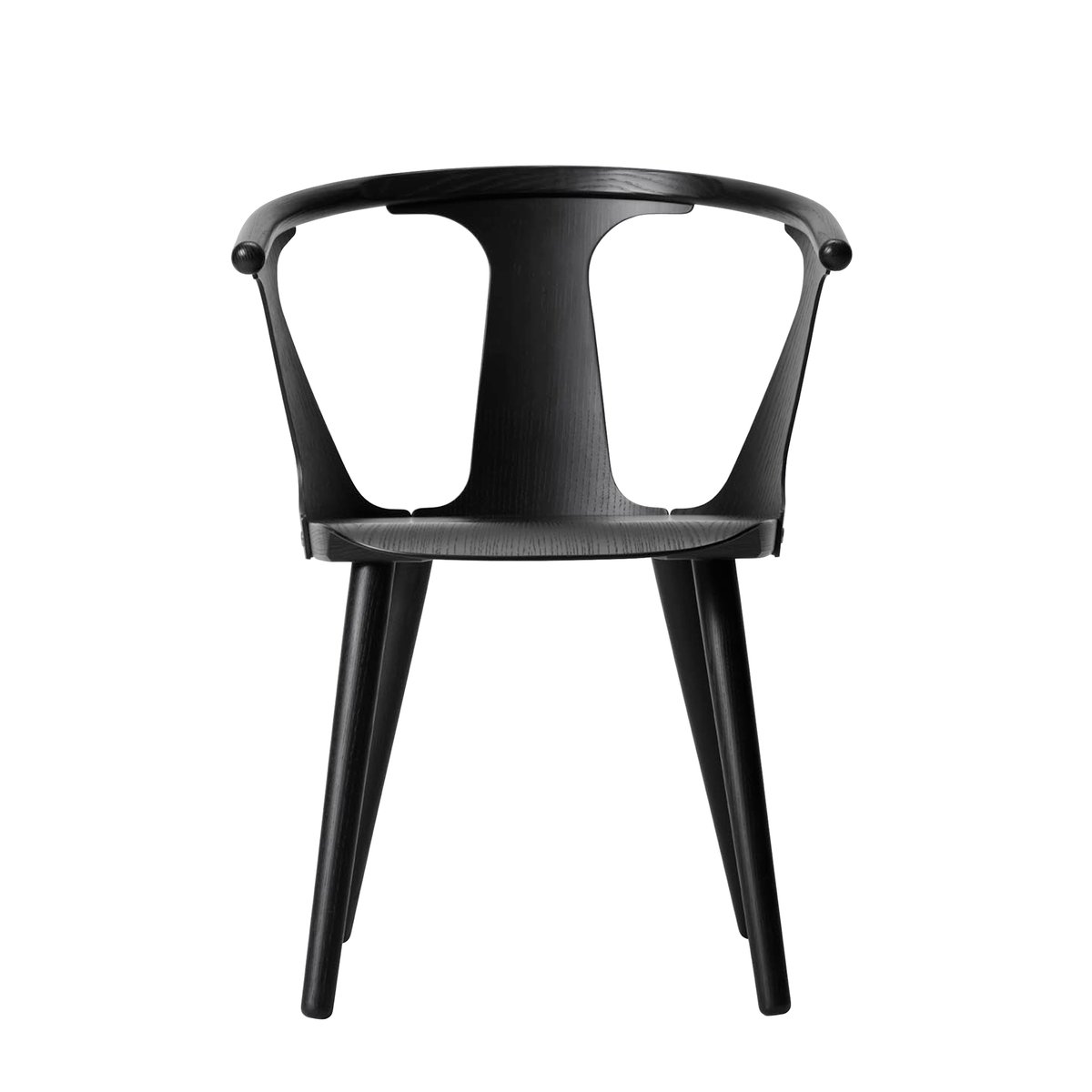 &Tradition In Between chair Sk1 Black laquered ash