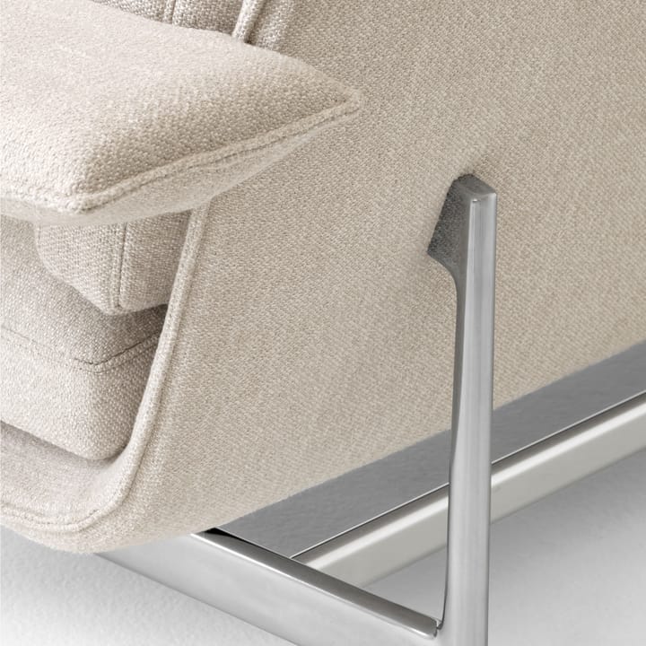 Meantime AV29 lounge chair, Pol. aluminium-Ecriture 0210 &Tradition