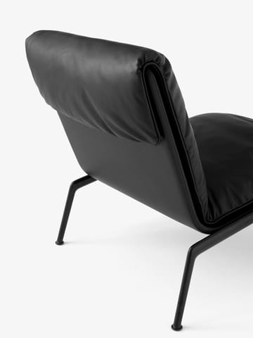 Muno LN18 lounge chair - Dark chrome-Noble leather Black - &Tradition