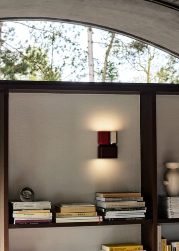 Tabata LN10 wall lamp - Dark burgundy-vermilion red - &Tradition