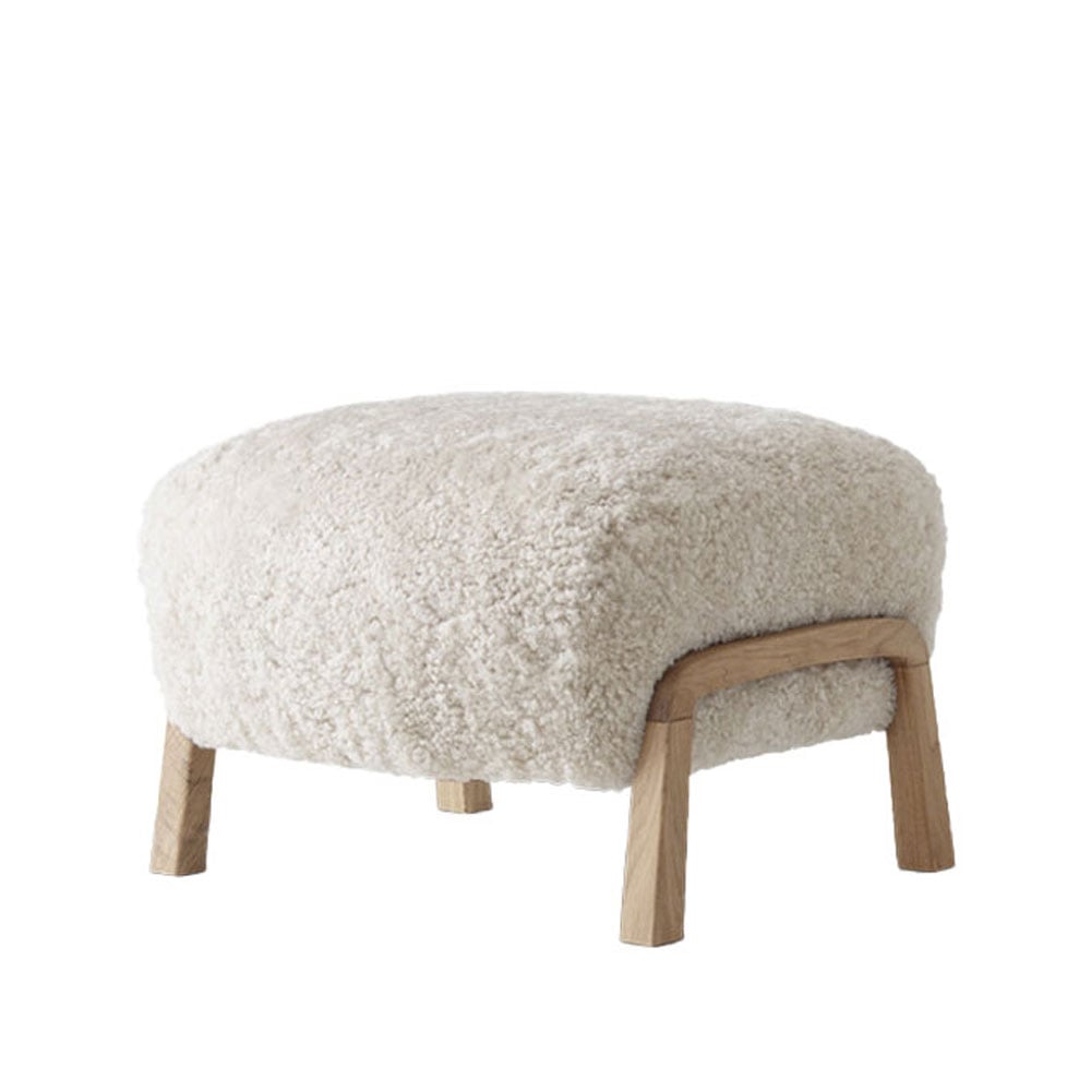 &Tradition Wulff ATD3 footstool Sheepskin moonlight, white-oiled oak legs