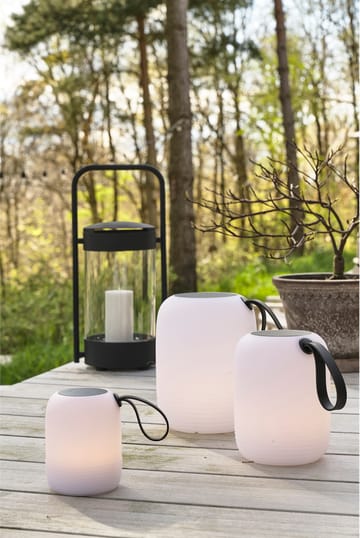 Hav lounge lamp with solar cells Ø12.5 cm - White-black - Villa Collection