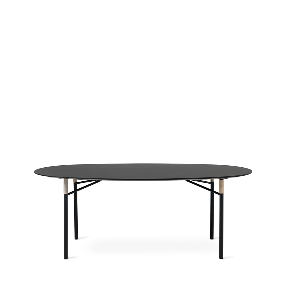 Warm Nordic Affinity dining table Black. ellipse