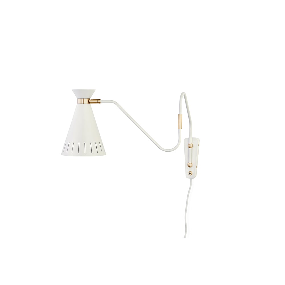 Warm Nordic Cone wall lamp Warm white, brass details