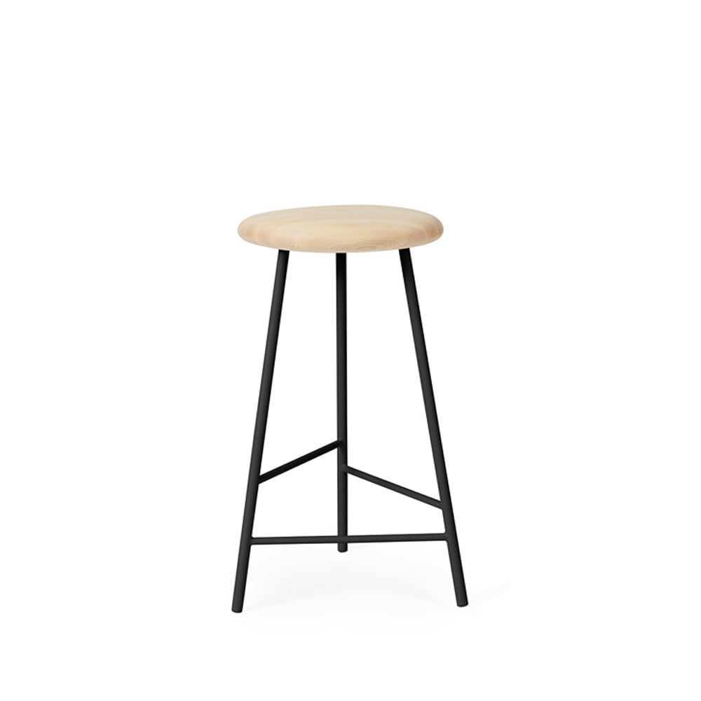 Warm Nordic Pebble barstool Ash oil, h.65, black legs